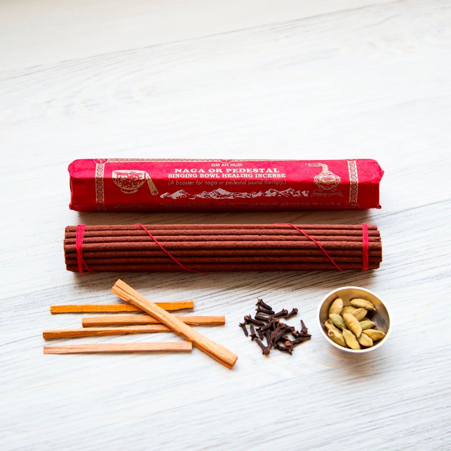 Благовоние тибетское Singing Bowl Healing Incense Naga or Pedestal / Нага, 37 палочек по 21,5 см. 
